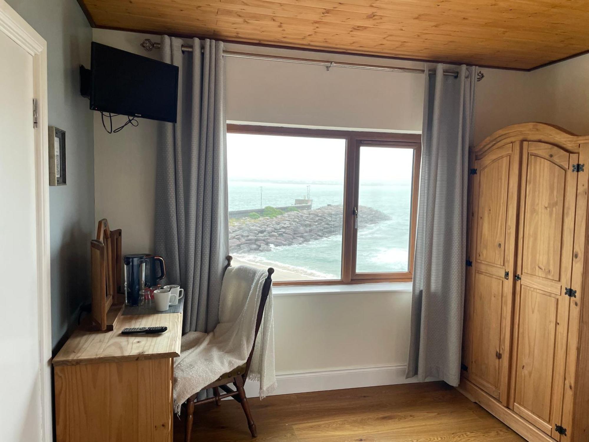 مبيت وإفطار Ballydavid The Coastguard House @ Tigh T.P. المظهر الخارجي الصورة
