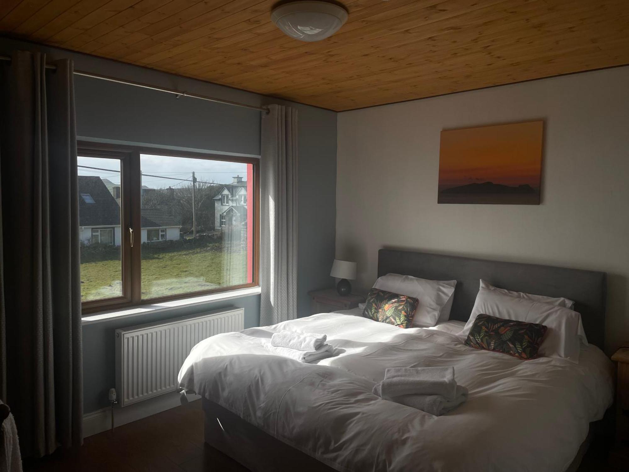 مبيت وإفطار Ballydavid The Coastguard House @ Tigh T.P. المظهر الخارجي الصورة