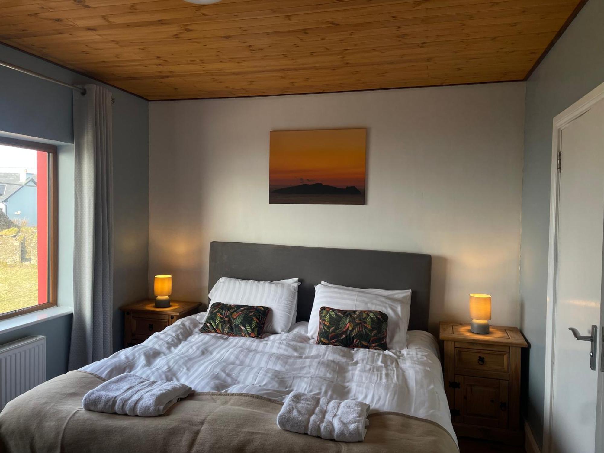 مبيت وإفطار Ballydavid The Coastguard House @ Tigh T.P. المظهر الخارجي الصورة