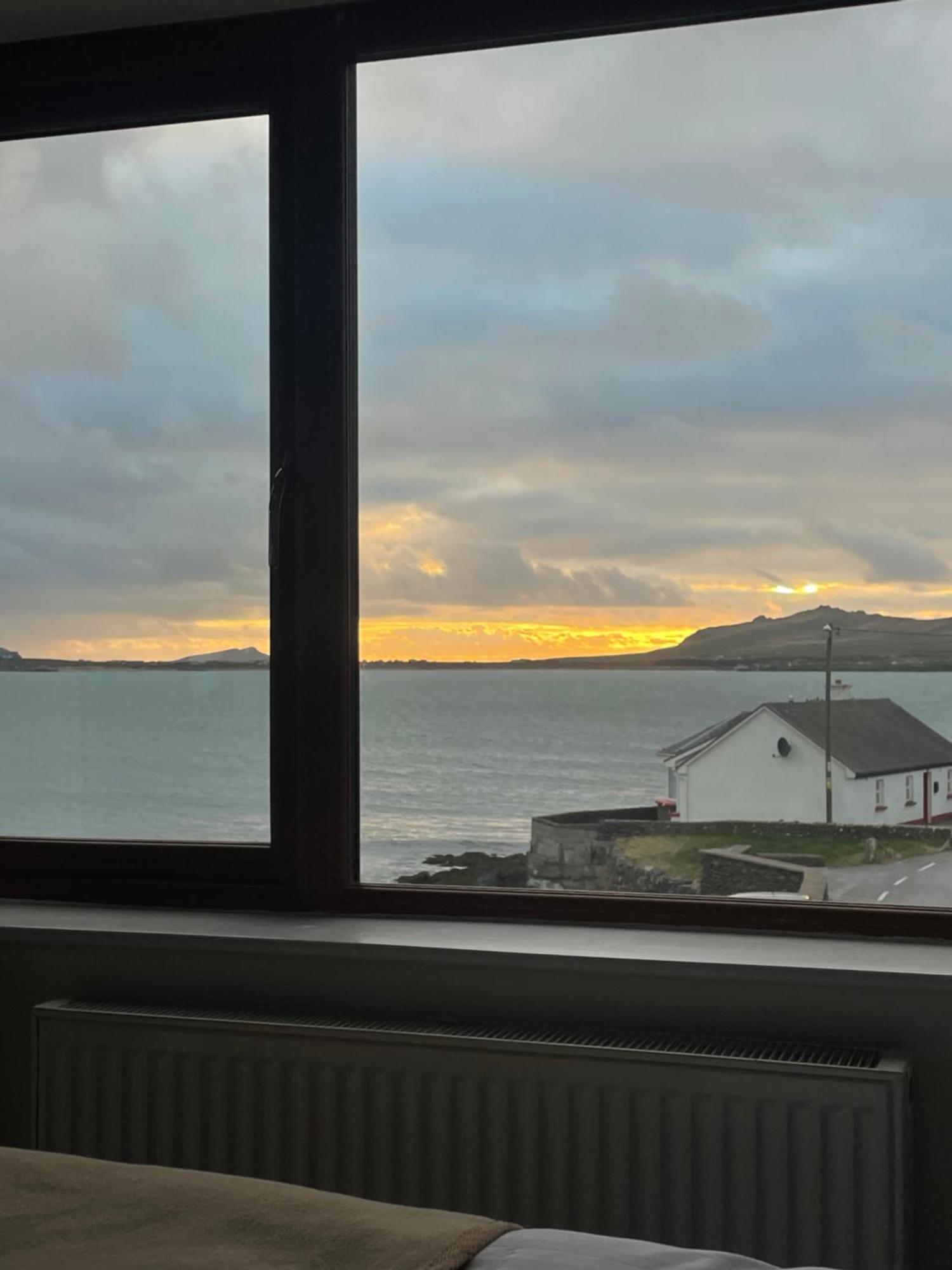 مبيت وإفطار Ballydavid The Coastguard House @ Tigh T.P. المظهر الخارجي الصورة